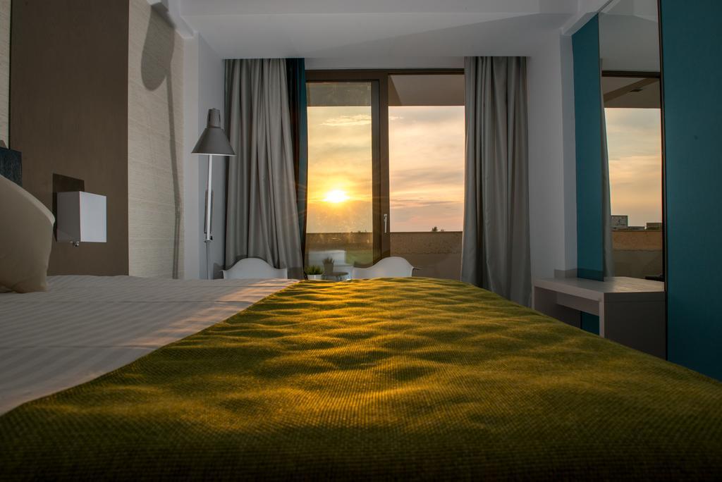 Hotel On Plonge Junior Mamaia Eksteriør billede