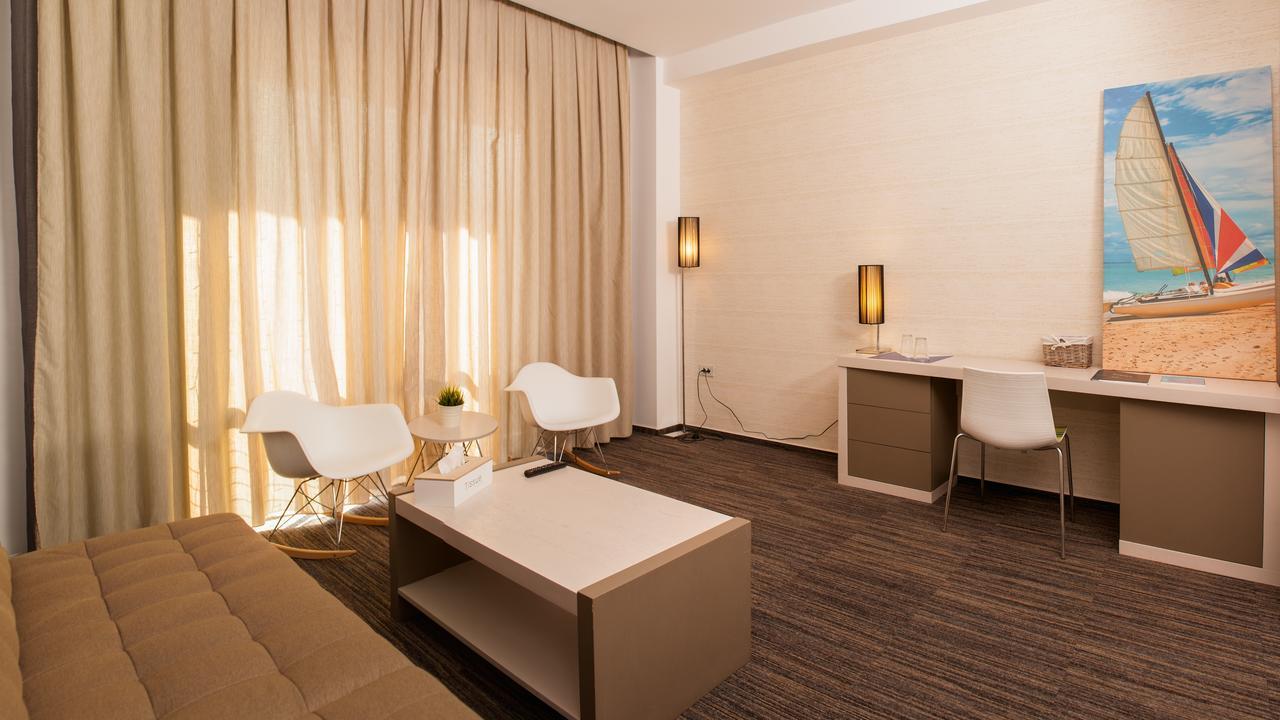 Hotel On Plonge Junior Mamaia Eksteriør billede